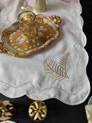 Wheat Ear Cappuccino Design Placemat Set - Premium Fabric - 6 Persons - 19 Pieces with elegant embroidery and decorative gold accents.