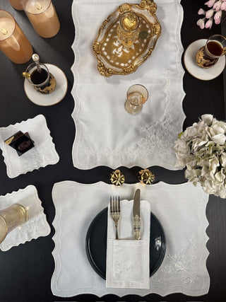 Classic Rose Off White Design Placemat Set - Premium Fabric - 6 Persons - 19 Pieces displayed on elegant dining table.